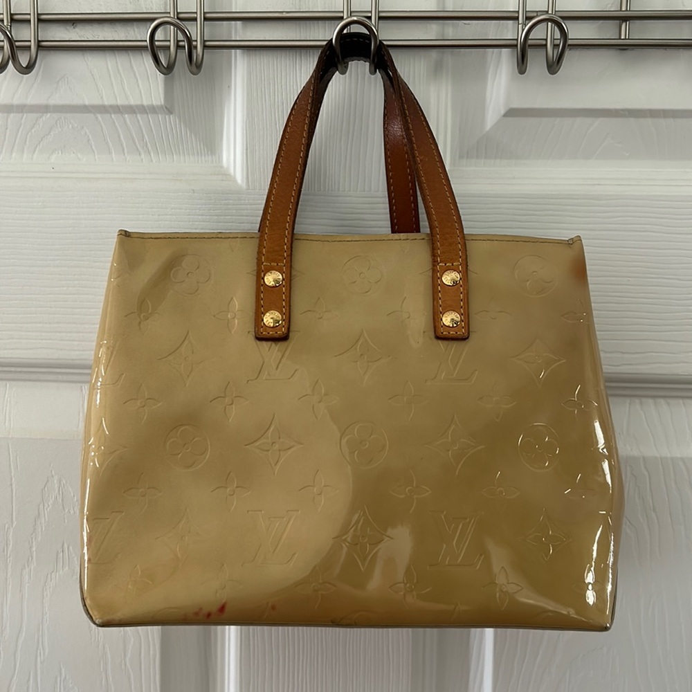 Louis Vuitton Gold Vernis Monogram Reade PM Bag - Picture 2 of 16